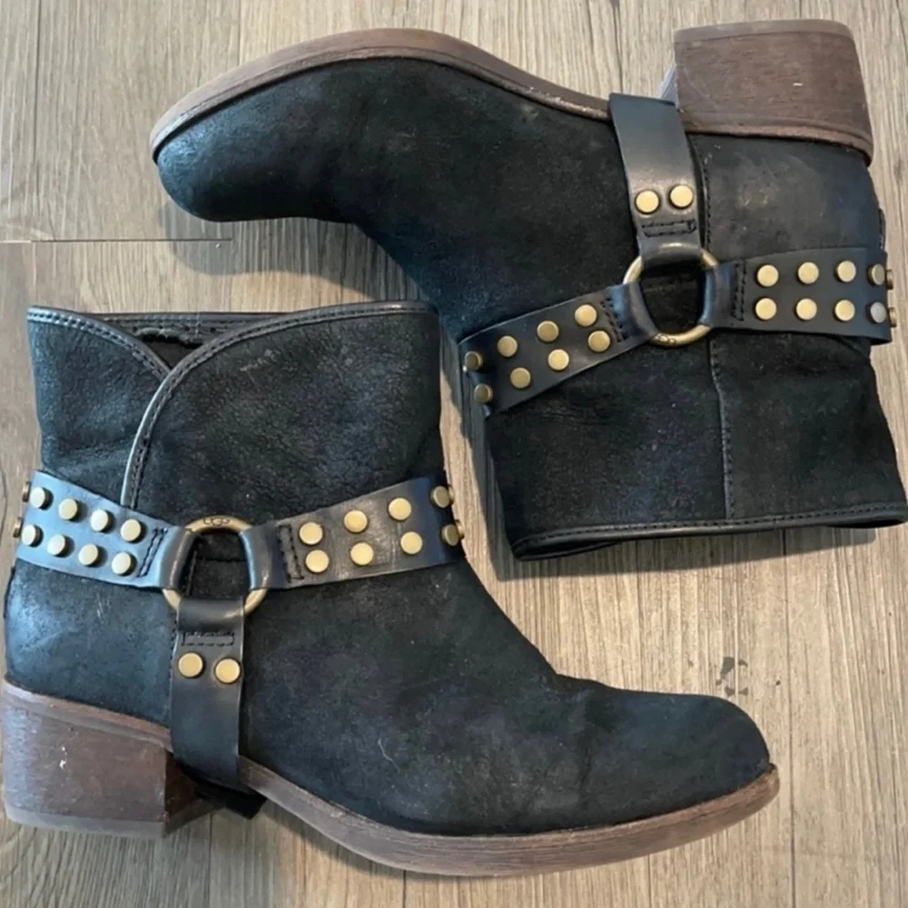 UGG Vintage Darling Black Suede Leather Harness Ankle Boots Sz 7